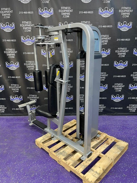 Buy Nautilus Nitro Plus Pec Fly & Rear Delt Combo Machine Online ...