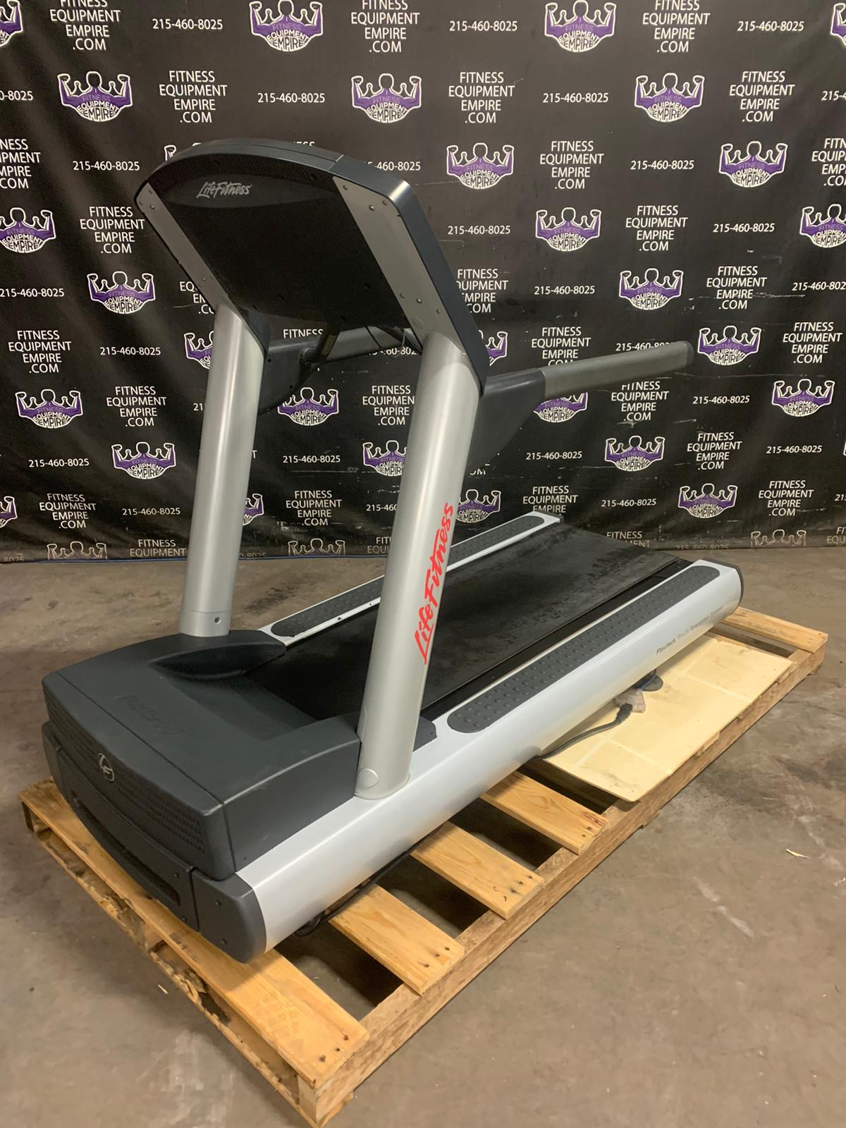 Buy Life Fitness Integrity CLST Series Treadmills Cleaned & Serviced