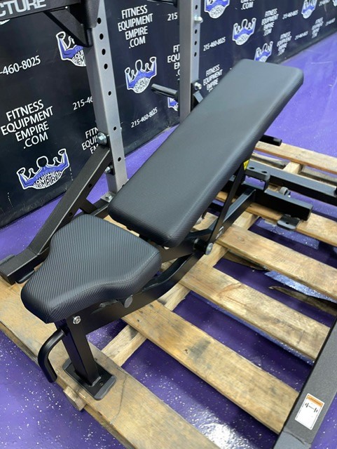 Technogym Pure Strength Adjustable Bench - Gym Equipment